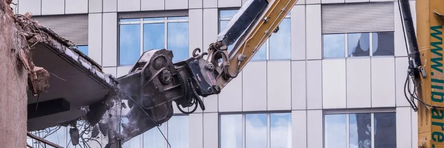 Mechanical demolition of commercial building